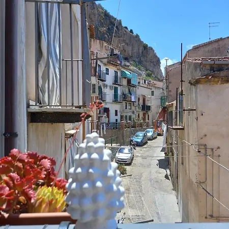 Balcone Delle Mura アパート
